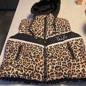 Medium Weight Leopard Vest*Read Description